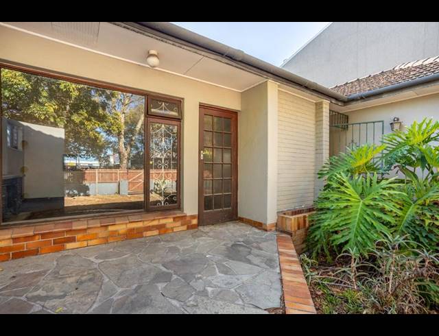 4 BEDROOM HOUSE FOR SALE IN KENILWORTH